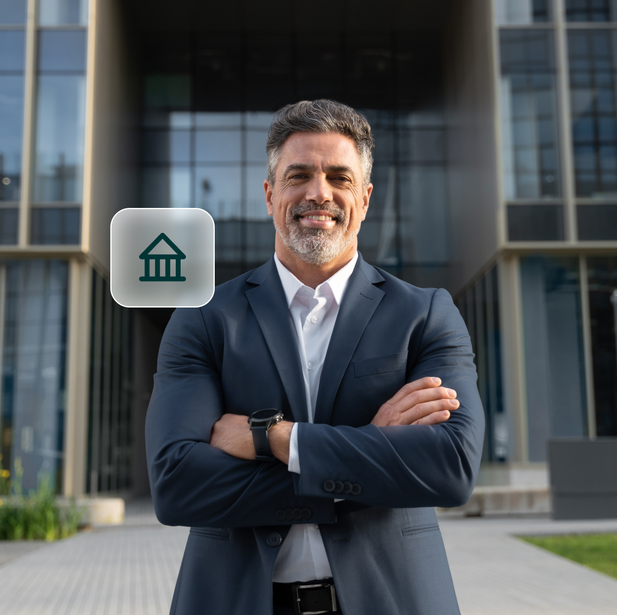 Man standing infront of a building symbolising Pine Labs' digital banking solutions